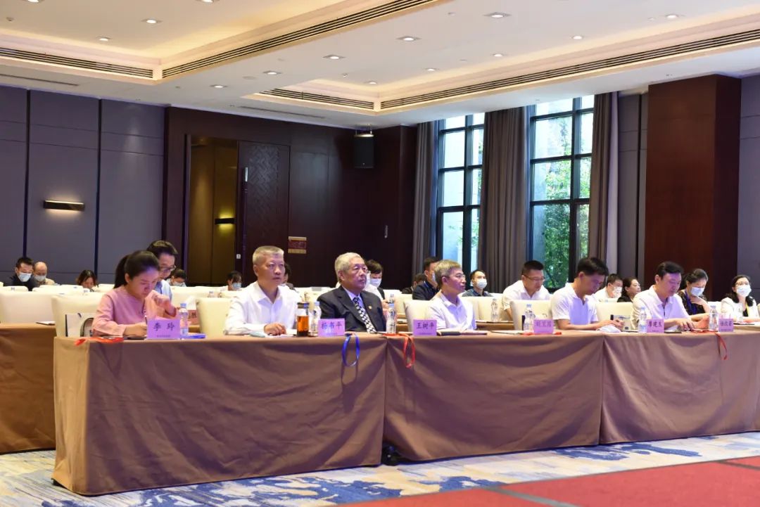 勠力同心謀發(fā)展&nbsp;奮楫篤行譜新篇——武漢勘察設(shè)計(jì)協(xié)會(huì)第八屆第一次